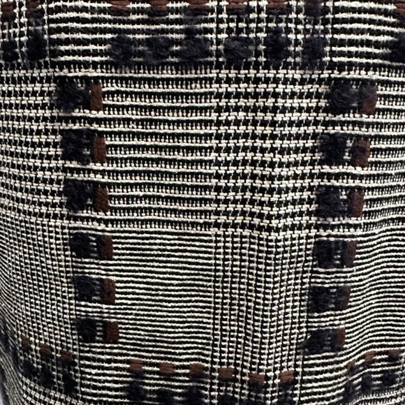 Worth Black/White wool tweed skirt w/navy/brown; zipper front kick; like new! - Picture 7 of 7